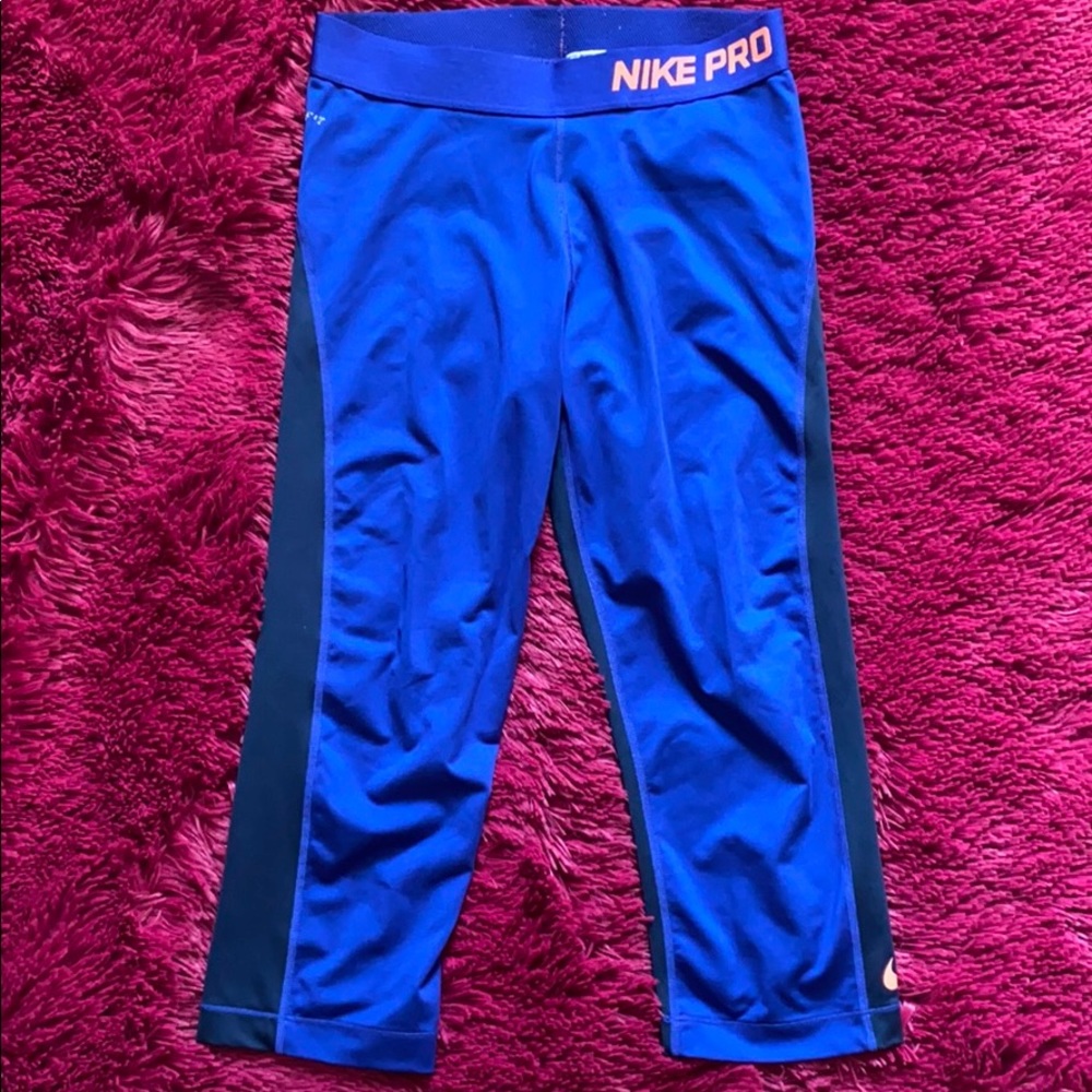 Nike Pro blue & black cropped compression leggings